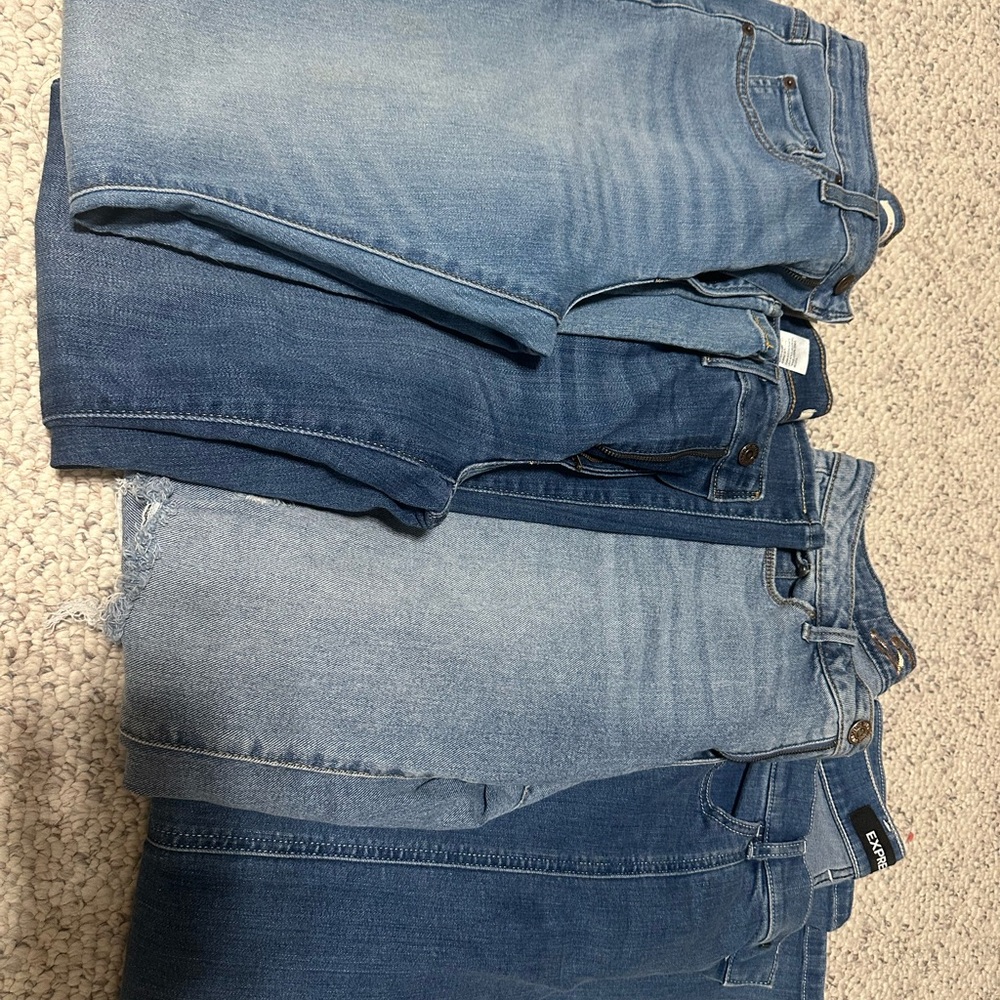 2 Levi's, 1 Seven, 1 Express Assorted Blue Denim Jeans Bundle Set of 4 Petite